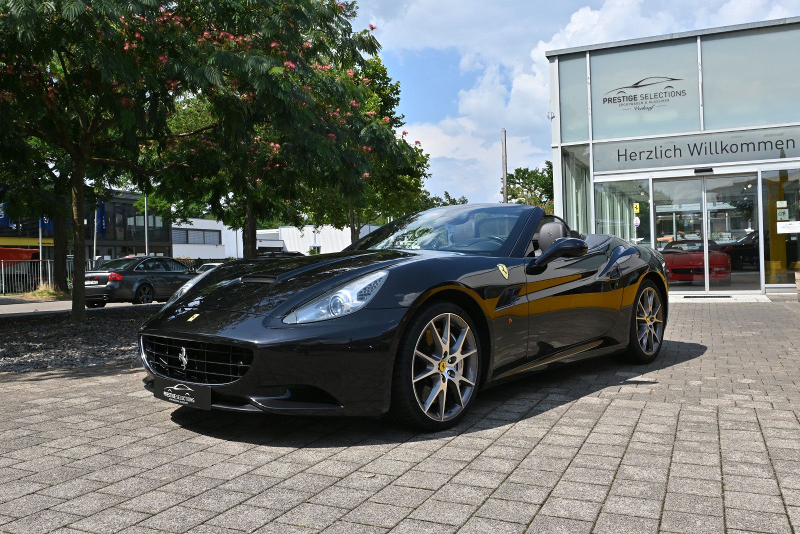 FERRARI